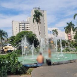 Homem em situação de rua é espancado e tem rosto fraturado na praça Maria Izabel