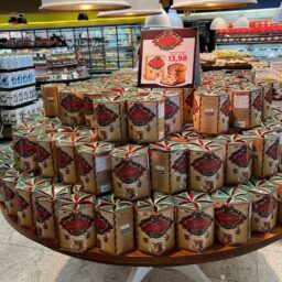 Panetone Solidário do Tauste mantém tradição e amplia corrente do bem