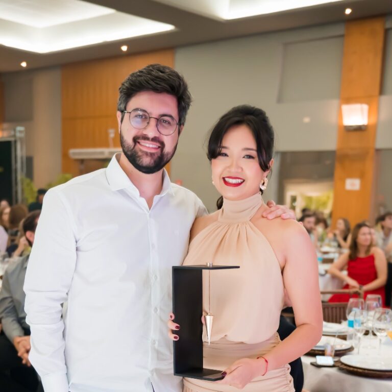 Flávia Ohoseki é eleita arquiteta do ano em premiação de 2025 da AEA Marília