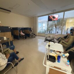 HOU cria projeto ‘Cine-Onco’ para humanizar o tratamento de pacientes