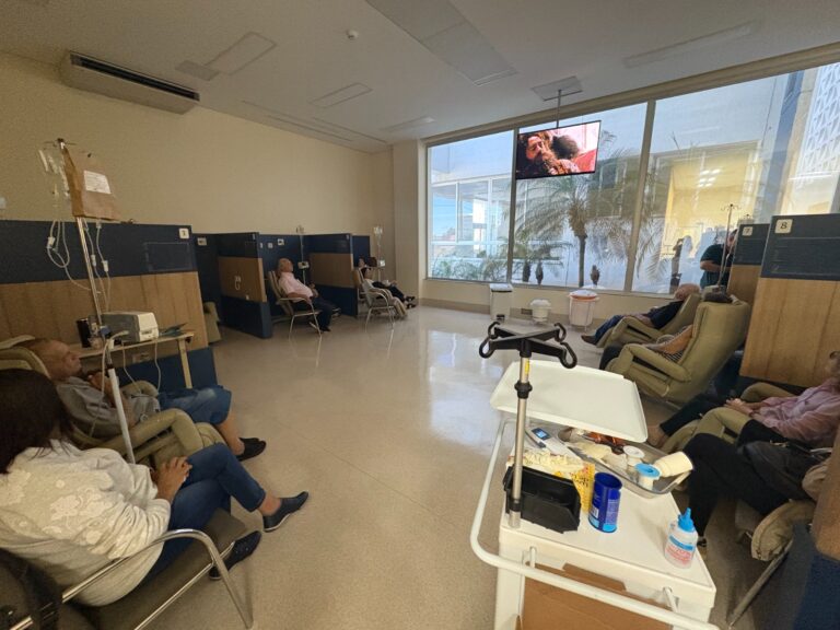 HOU cria projeto ‘Cine-Onco’ para humanizar o tratamento de pacientes