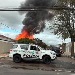 Polícia confirma que casa destruída em incêndio era desabitada