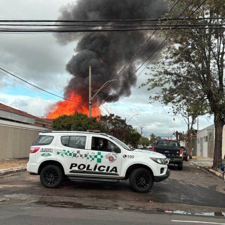 Polícia confirma que casa destruída em incêndio era desabitada