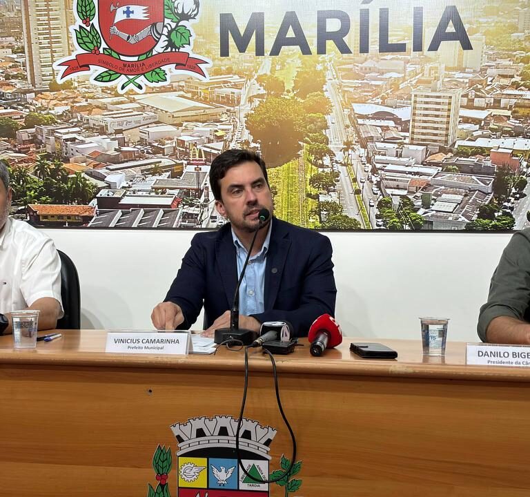 Vinicius orienta criação de plano para aplicação de recursos da RIC