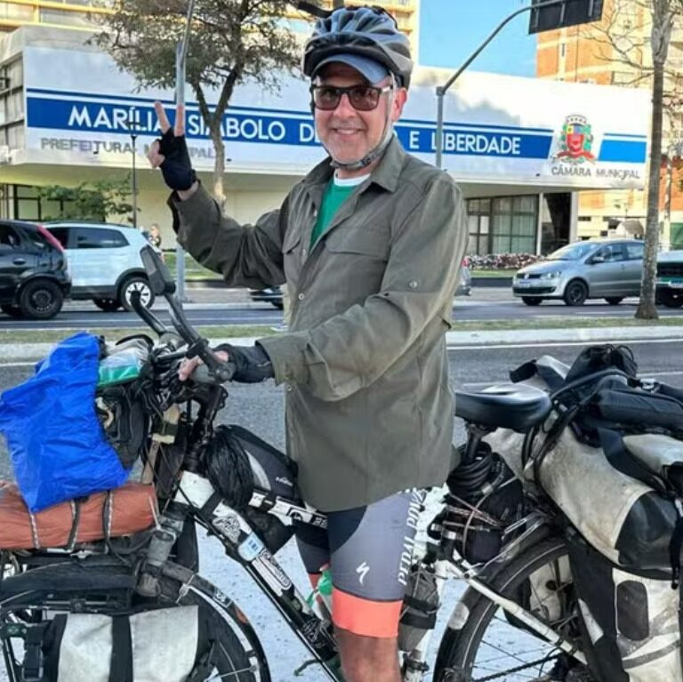 ‘O mundo ficou pequeno quando descobri que duas rodas podiam me levar tão longe’