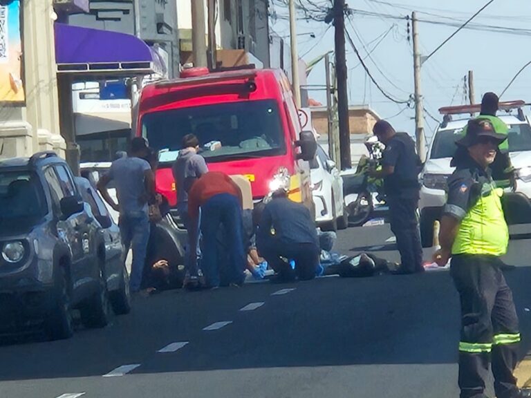 Motociclista sem habilitação causa acidente e acaba preso com moto adulterada