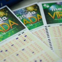 Apostas para a Mega da Virada começam com prêmio estimado em R$ 1 bilhão