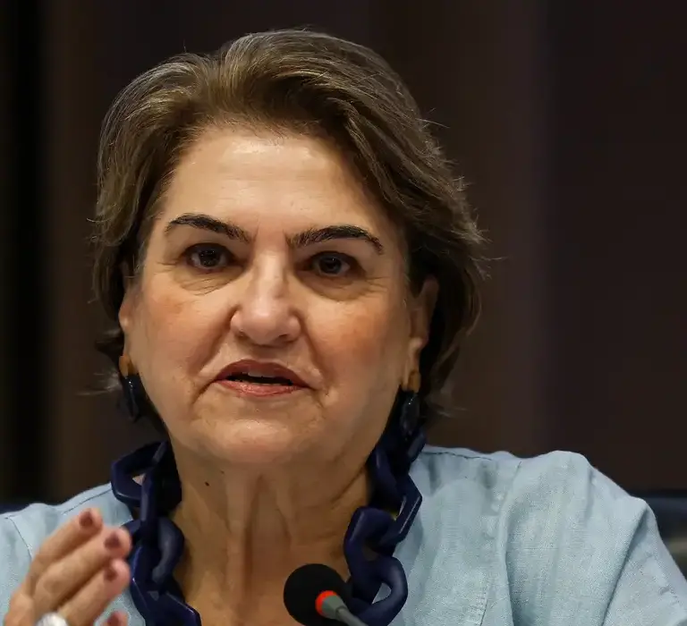 Pensão para filhos de vítimas de feminicídio deve ser paga em dezembro