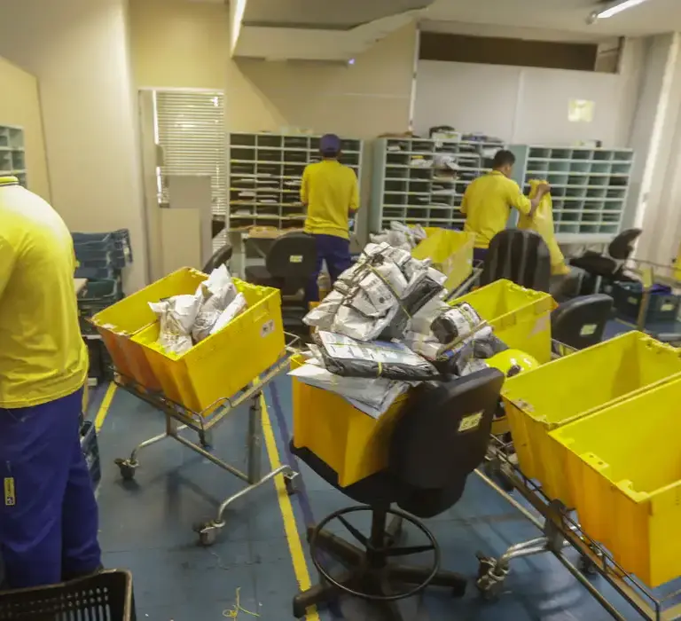 Plano dos Correios prevê fechar mil agências e captar R$ 20 bi para reequilibrar contas