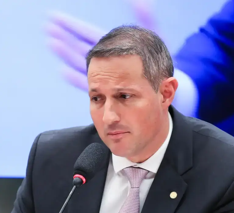 Derrite recua e mantém atuação da PF no combate ao crime organizado