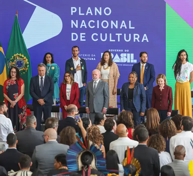 Lula envia Plano Nacional de Cultura ao Congresso nesta segunda-feira