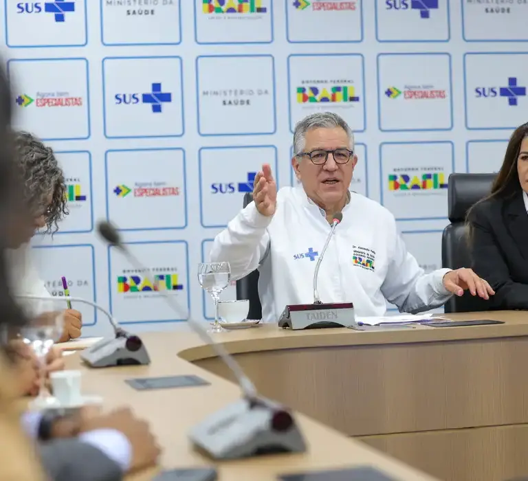 Saúde anuncia compra de 1,8 milhão de doses contra vírus sincicial