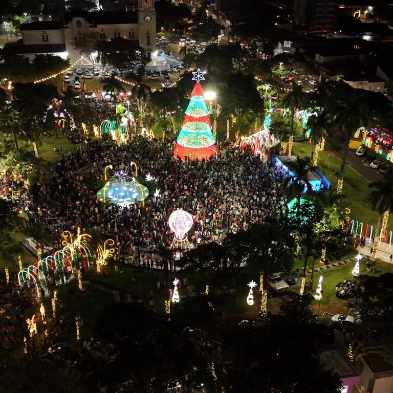 Programação do Natal Iluminado segue até 21 de dezembro em Marília