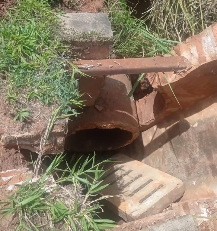 Marília isola trechos da Grevilhas e Rodrigues Alves após erosões