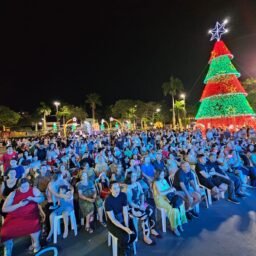 Praça Maria Izabel recebe Mesa de Samba na programação desta terça