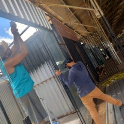 Ano Novo começa com fim do prazo para camelôs sobre trilhos