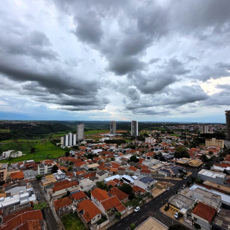 Previsão de chuvas até domingo mantém Marília em estado de alerta