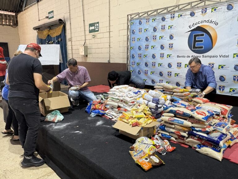 Alunos de Direito da Unimar arrecadam mais de 700 kg de alimentos em ação solidária