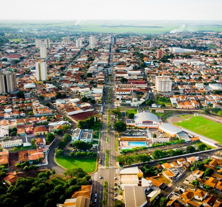Alunos da rede municipal escrevem livro sobre memória e identidade cultural de Ourinhos