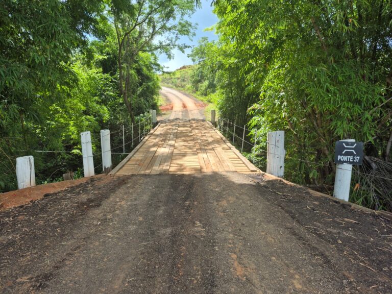 Prefeitura conclui manutenção da Ponte do Prata e libera tráfego em Avencas