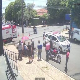 Mulher fica gravemente ferida em acidente no Centro; imagens impressionam