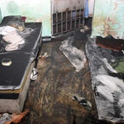 Imagens mostram situação de cela após incêndio na Penitenciária de Marília