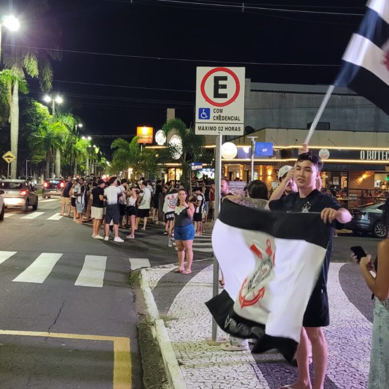 Corinthians vence a Copa do Brasil; marilienses começam a se reunir nas Esmeraldas
