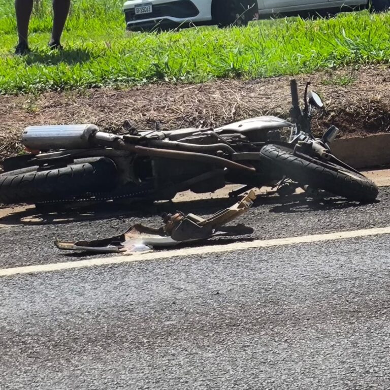 Motociclista morre após colisão na BR-153 em Guaiçara