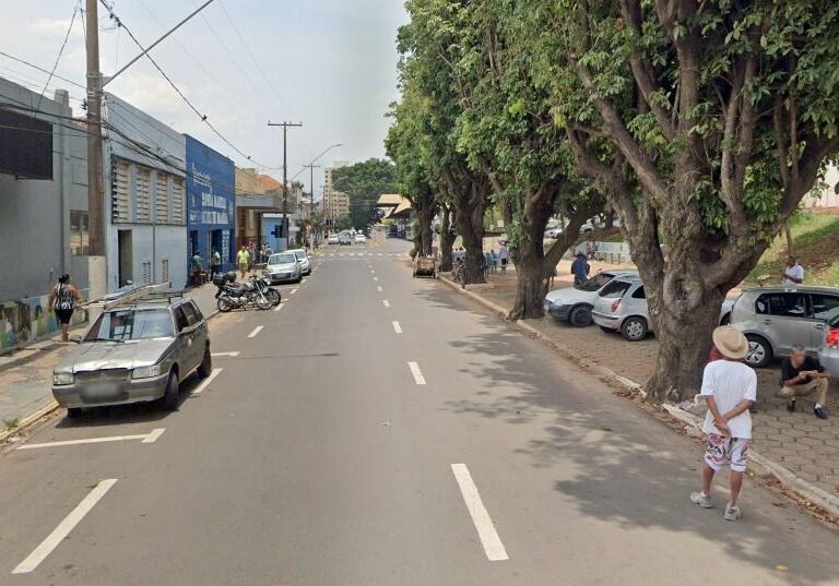 Procurado pela Justiça é capturado na região da avenida Brasil em ação da PM