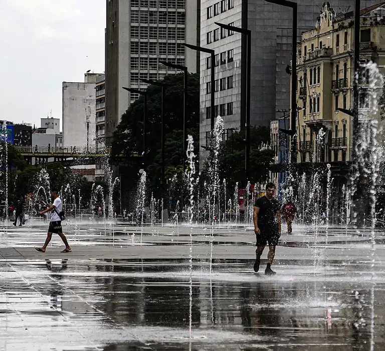 Inmet mantém alerta vermelho para onda de calor no Sudeste até dia 29
