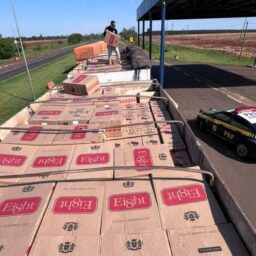 Garça tem busca em operação contra esquema milionário de contrabando