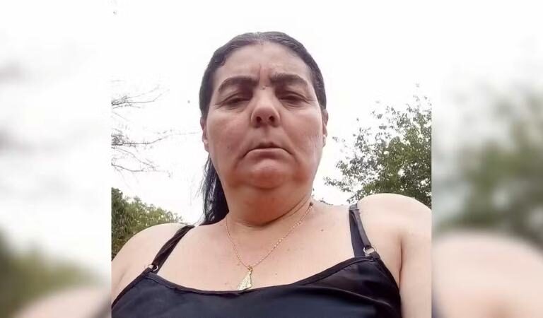 Mulher de 47 anos desaparece após sair de casa e família pede ajuda