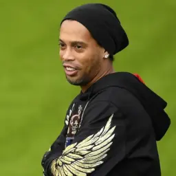 Ex-jogador Ronaldinho Gaúcho é anunciado em jogo de craques no Abreuzão
