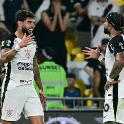 Corinthians vence o Vasco no Maracanã e é campeão da Copa do Brasil