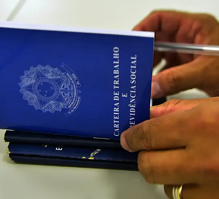 PAT de Marília abre semana com centenas de vagas de emprego nesta segunda-feira