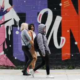 Frente fria avança por São Paulo e deve trazer ventos fortes, diz previsão