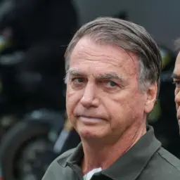 Moraes autoriza Bolsonaro a fazer exames no hospital após sofrer queda