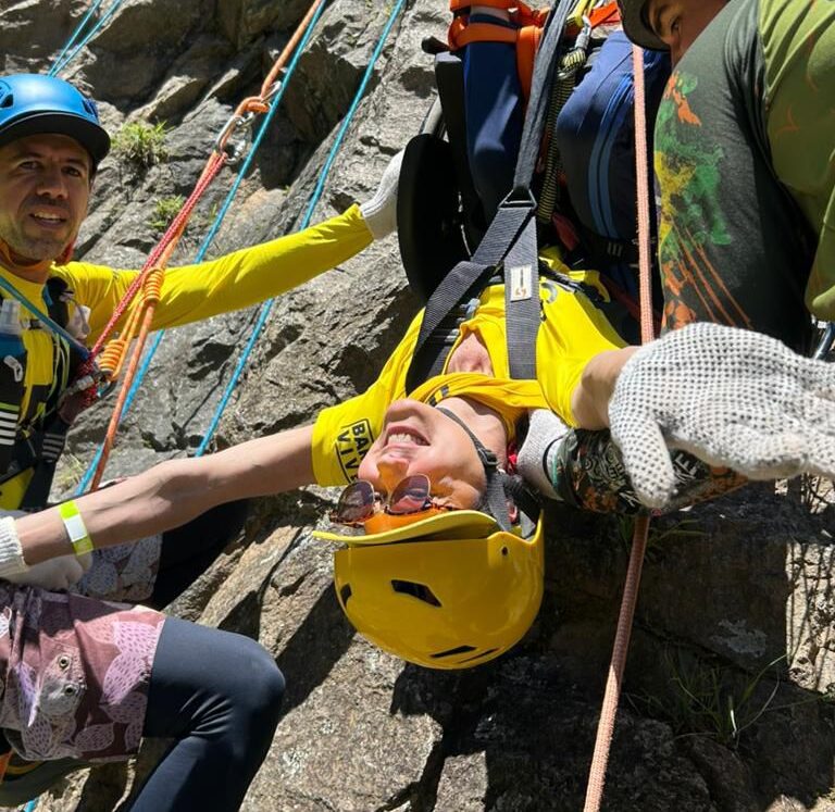 Marília participa de treinamento de rapel inclusivo e avança no turismo acessível
