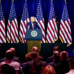 Trump afirma que ação militar na Venezuela matou ‘muitos’ do ‘outro lado’