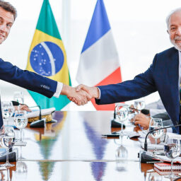 ‘Poucos países têm o trânsito internacional que o Brasil tem’, afirma professor de RI