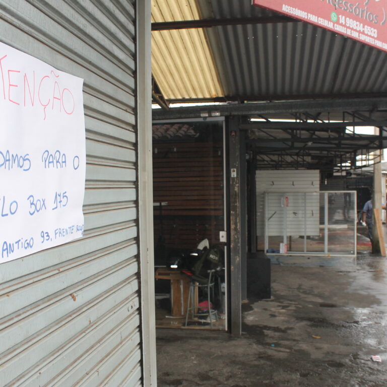 Camelódromo na antiga estação ferroviária amanhece fechado