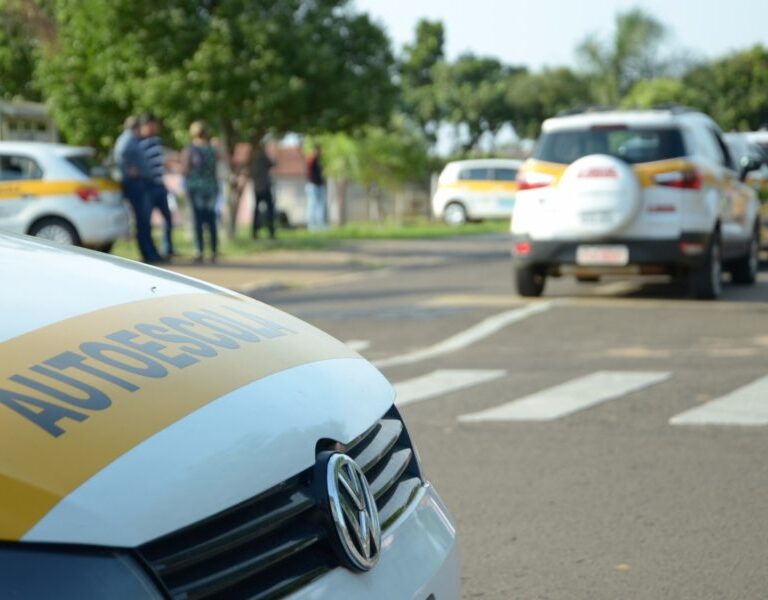 Detran de São Paulo tira teste de baliza para exame da CNH e tem novas regras