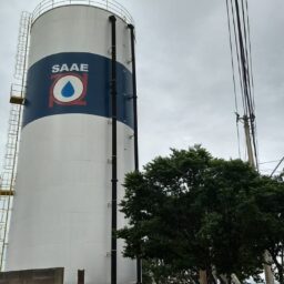 Falta de água muda planos de famílias e gera desgaste em Garça