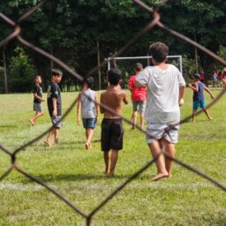 Expedição Férias de Verão chega ao conjunto Antônio Pereira Gaspar em Tupã