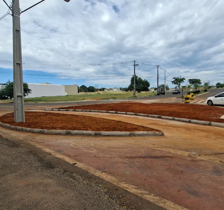 Rotatória do Reserva Tupã tem obra estrutural concluída pela Prefeitura