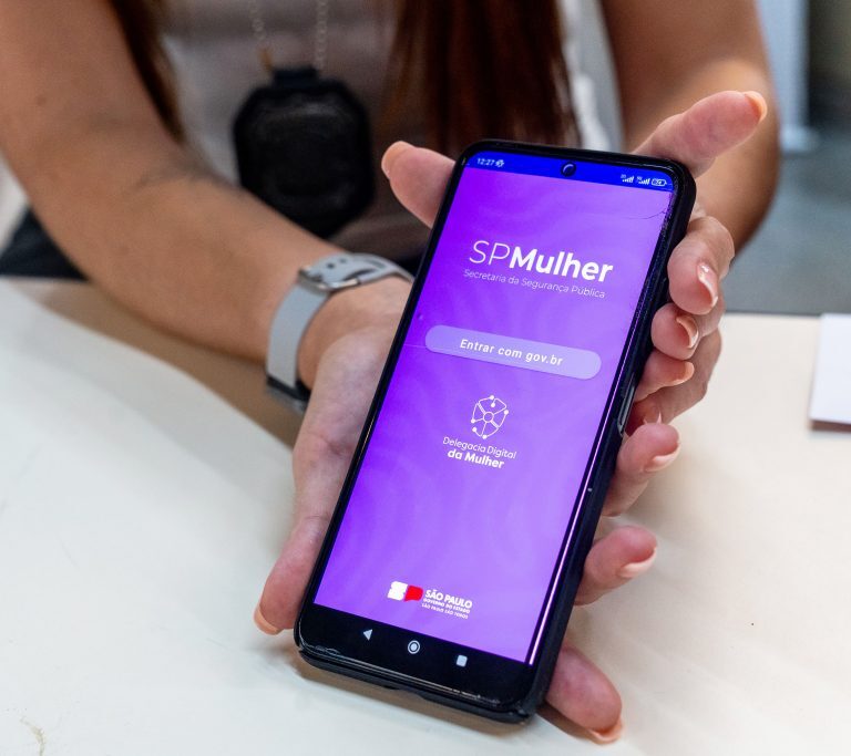 Aplicativo SP Mulher Segura amplia proteção a vítimas de violência em São Paulo