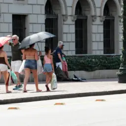Temperatura pode chegar aos 36°C no domingo em São Paulo, diz previsão