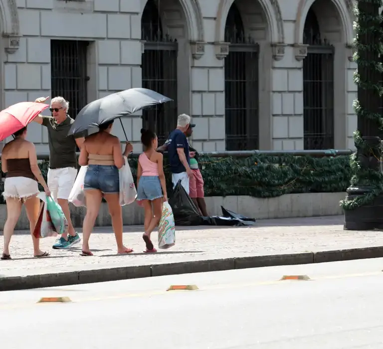 Temperatura pode chegar aos 36°C no domingo em São Paulo, diz previsão