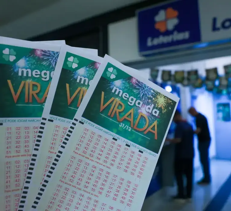 Mega da Virada sorteia as seis dezenas do prêmio recorde de R$ 1,09 bilhão