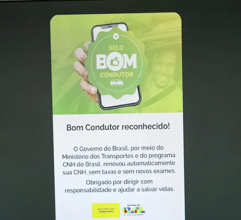 Renovação automática de CNH beneficia 300 mil na primeira semana